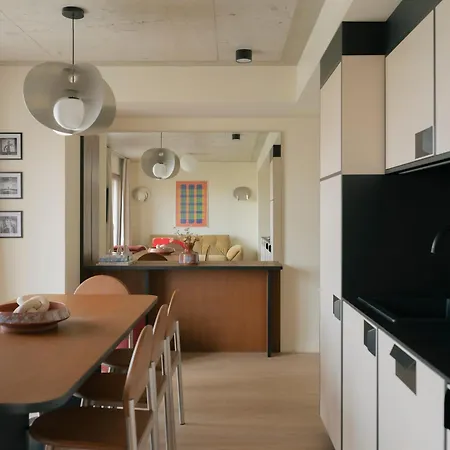 Edgar - Eglise Lejlighedshotel 4*